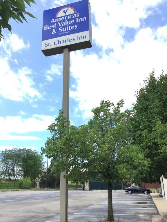 Americas Best Value Inn And Suites Saint Charles Екстериор снимка