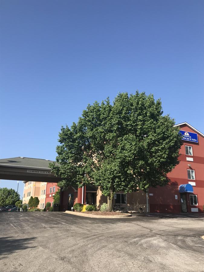 Americas Best Value Inn And Suites Saint Charles Екстериор снимка